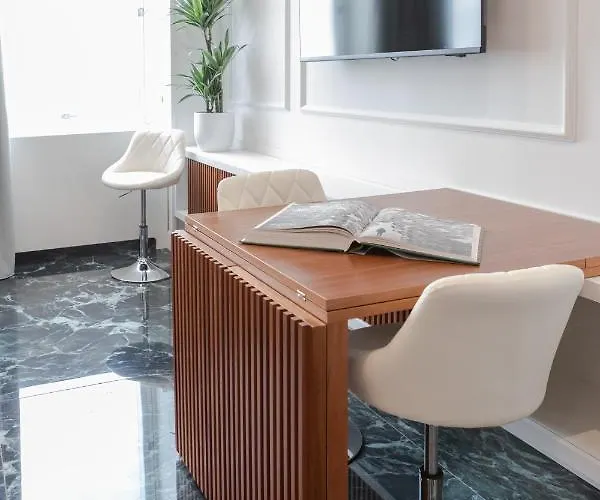 Apartment Domus Prestige -suite Repubblica- In *